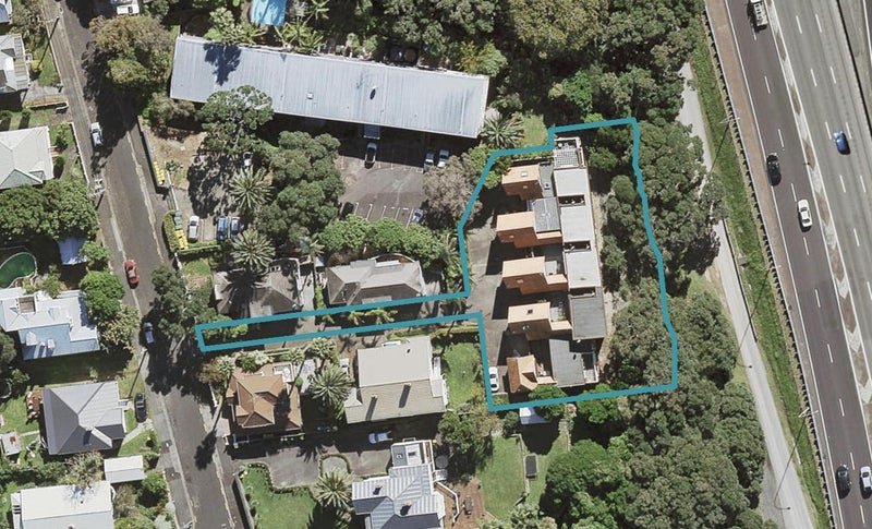 4/69 Princes Street, Northcote Point, Auckland - Carousel 1