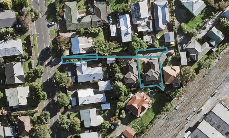 13A Woodward Road, Mount Albert, Auckland - Carousel 1