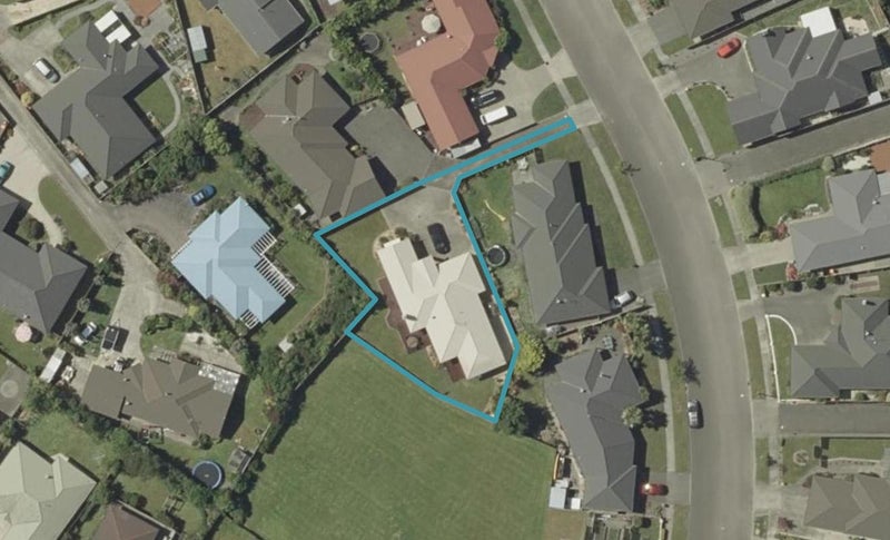 9 Johnstone Drive, Fitzherbert, Palmerston North - Carousel 1