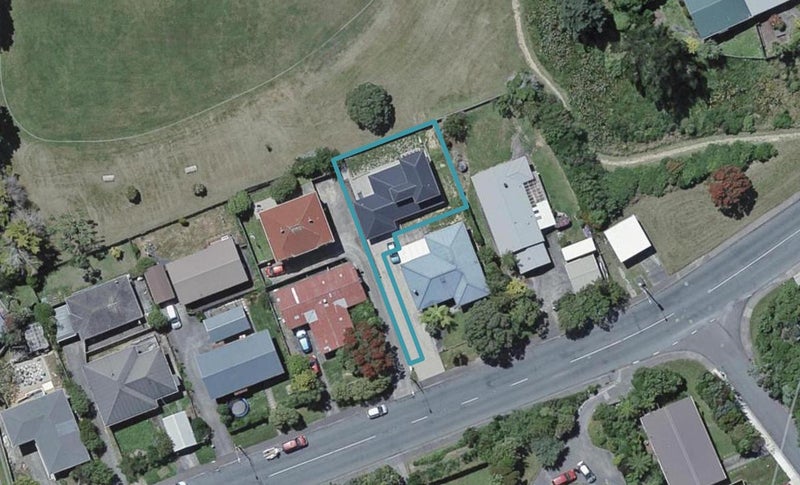 45A Horokiwi Road West, Newlands, Wellington - Carousel 1