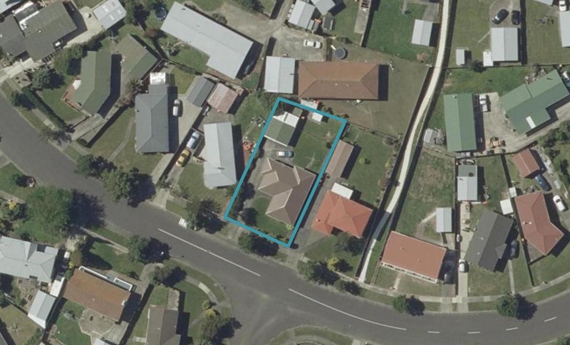 29 Hillcrest Drive, Kelvin Grove, Palmerston North - Carousel 1