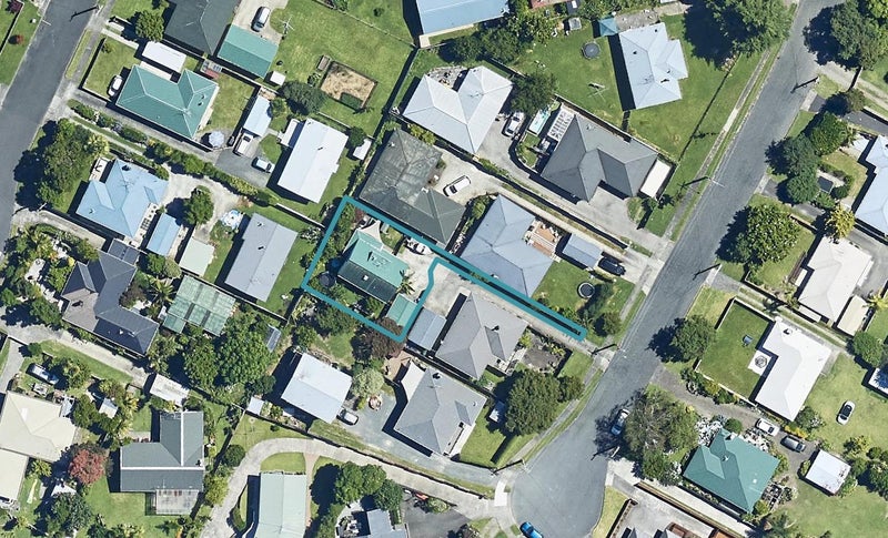 51B Hall Road, Matua, Tauranga - Carousel 1