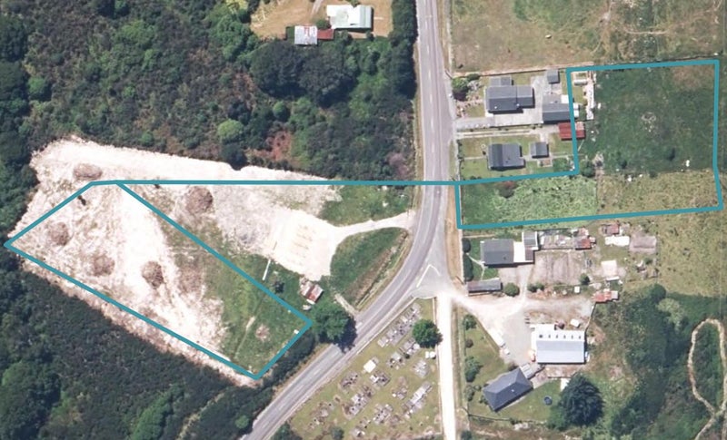 62 Main Road, Blackball, Greymouth - Carousel 1