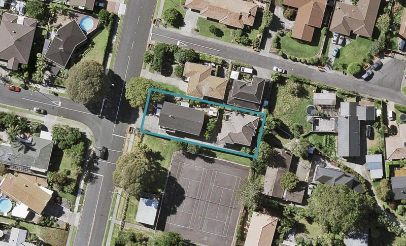 2/59 Glenmore Road, Sunnyhills, Auckland - Carousel 1
