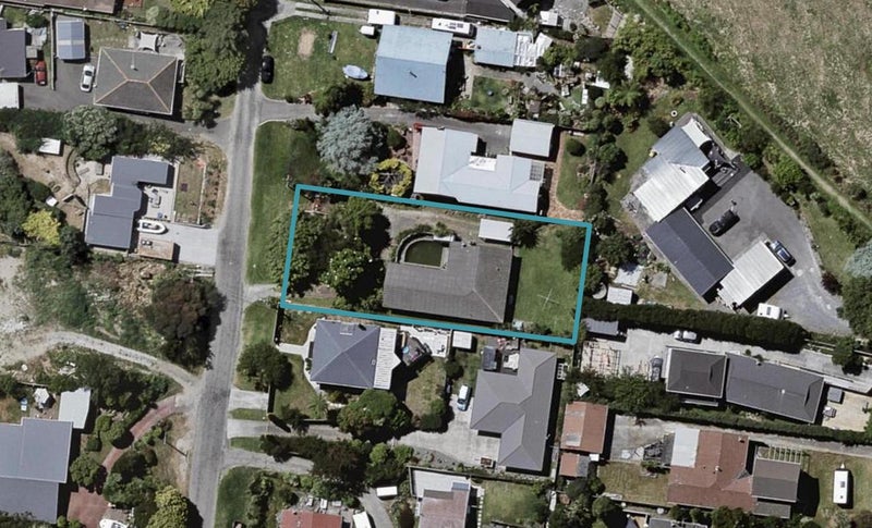 128 Matatua Road, Raumati Beach, Paraparaumu - Carousel 1
