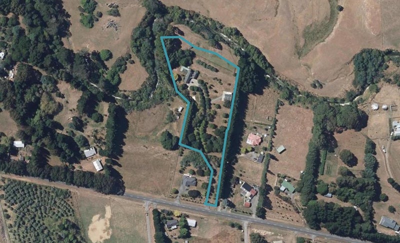 184 Mikimiki Road, Masterton - Carousel 1