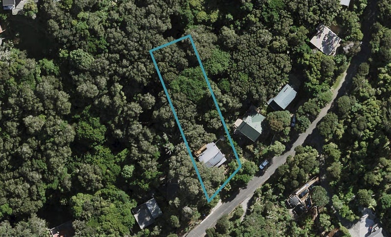 29 Hekerua Road, Oneroa, Waiheke Island - Carousel 1
