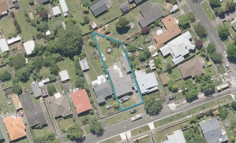 19 Willis Street, Whanganui East, Whanganui - Carousel 1