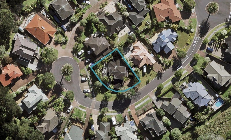 5 Cayman Place, Unsworth Heights, Auckland - Carousel 1