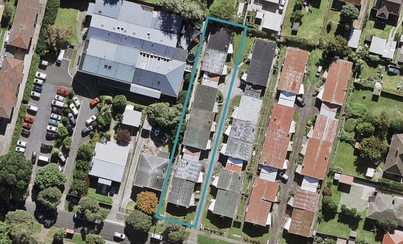 1/7 Coyle Street, Sandringham, Auckland - Carousel 1