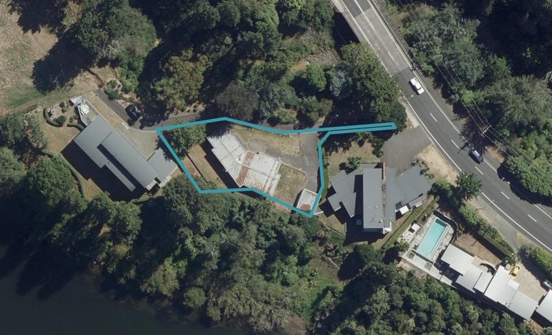 1105 River Road, Queenwood, Hamilton - Carousel 1