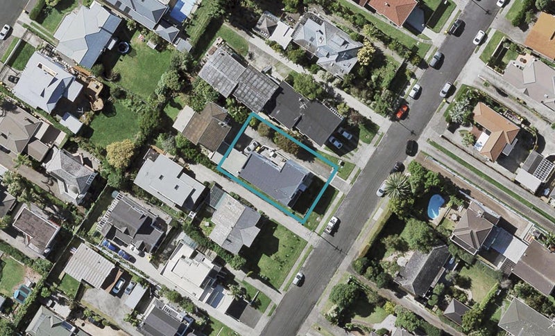 1/13 Onepoto Road, Hauraki, Auckland - Carousel 1