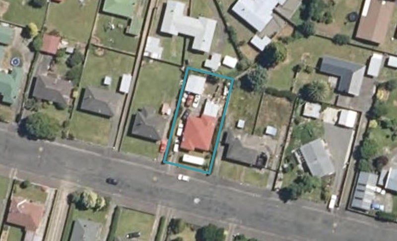 16 James Street, Dannevirke - Carousel 1