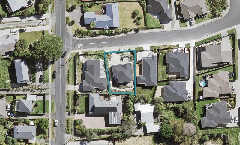 1B Vino Cina Heights, Ranui, Auckland - Carousel 1