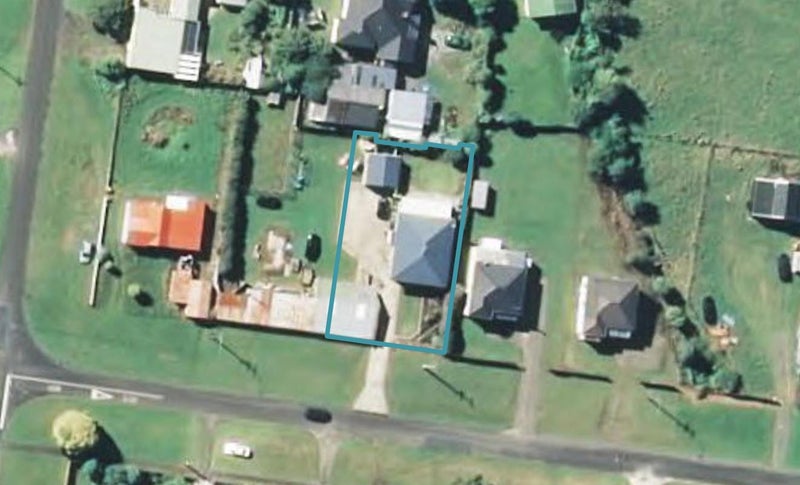 71 Riemenschneider Street, Manaia, Manaia - Carousel 1