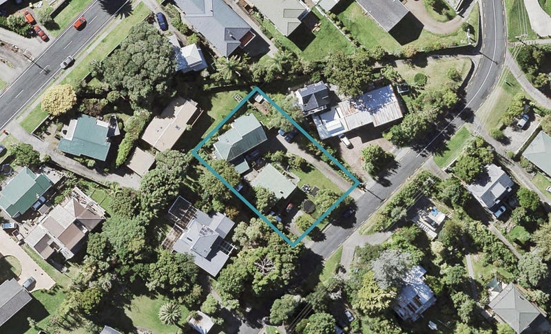 2/25 Nigel Road, Browns Bay, Auckland - Carousel 1