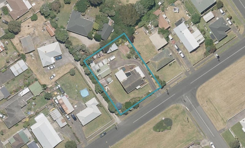 31 Bamber Street, Castlecliff, Whanganui - Carousel 1