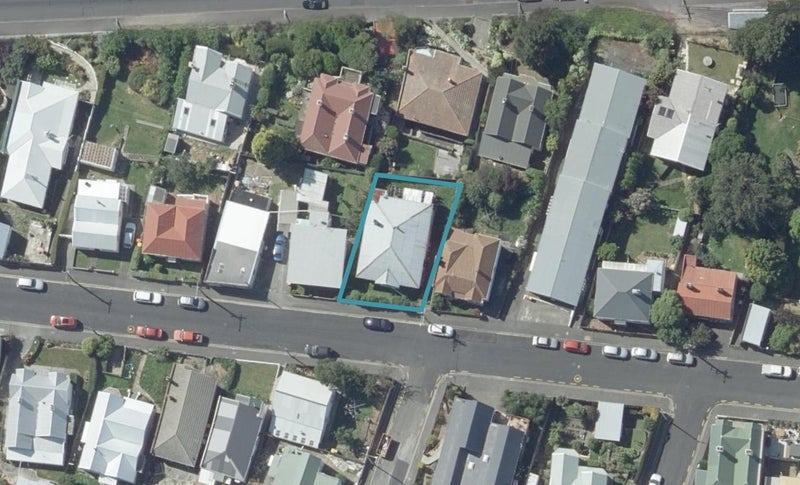24 Meadow Street, Mornington, Dunedin - Carousel 1
