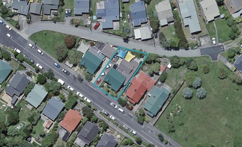 11 Tarikaka Street, Ngaio, Wellington - Carousel 1