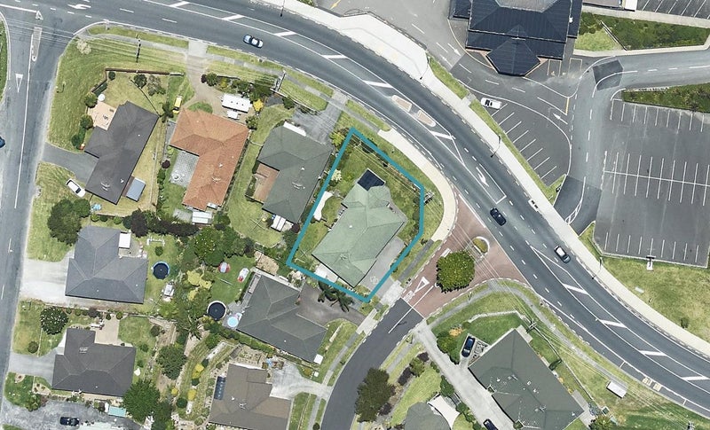 2 Corwen Avenue, Hairini, Tauranga - Carousel 1