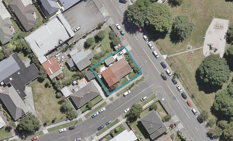 2 Dunns Street, Silverstream, Upper Hutt - Carousel 1