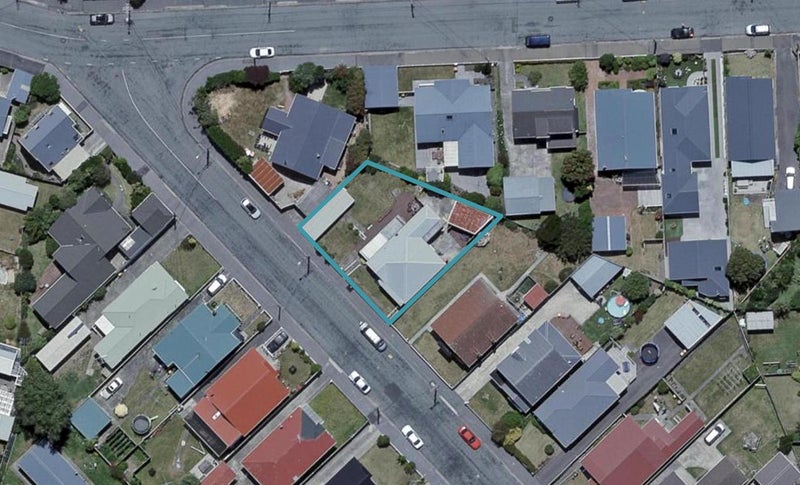 18 Liverpool Street, Miramar, Wellington - Carousel 1