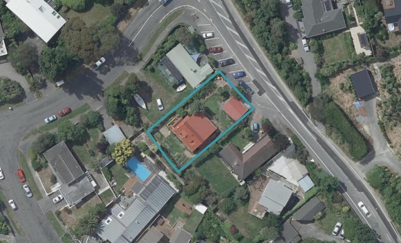 13 Governors Bay Road, Cass Bay, Lyttelton - Carousel 1