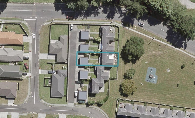 44 Evergreen Crescent, Trentham, Upper Hutt - Carousel 1