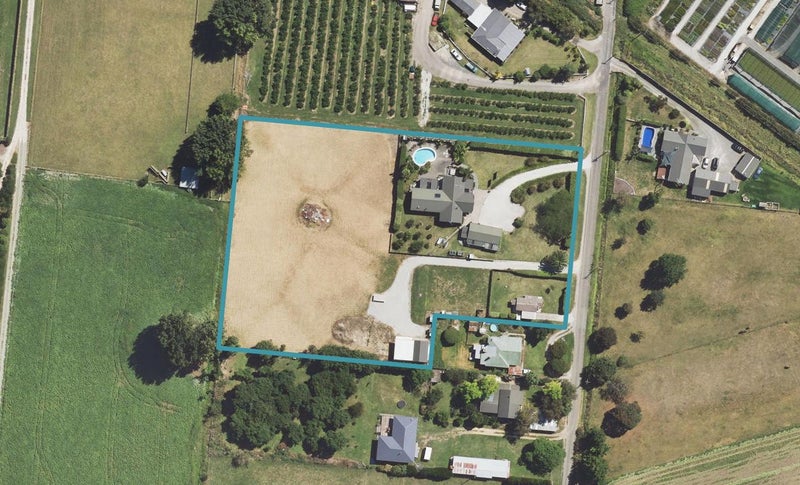 15 Parker Lane, Makaraka, Gisborne - Carousel 1