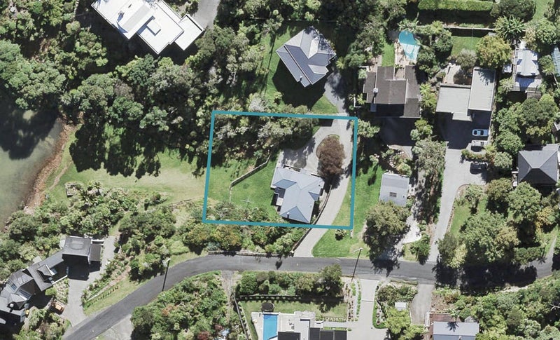 13 Rahui Road, Greenhithe, Auckland - Carousel 1