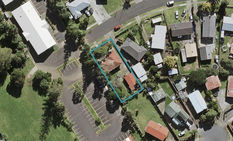 26 Quennell Avenue, Favona, Auckland - Carousel 1