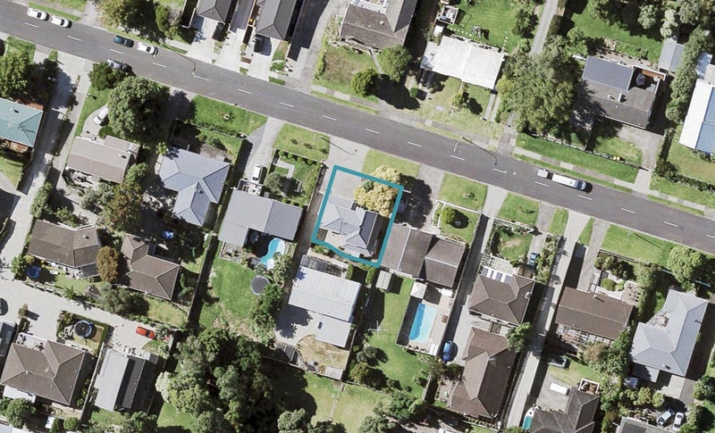 24A Gibraltar Street, Howick, Auckland - Carousel 1