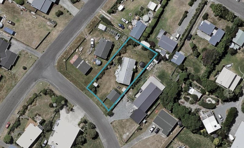 4 Sylvia Way, Te Horo Beach - Carousel 1