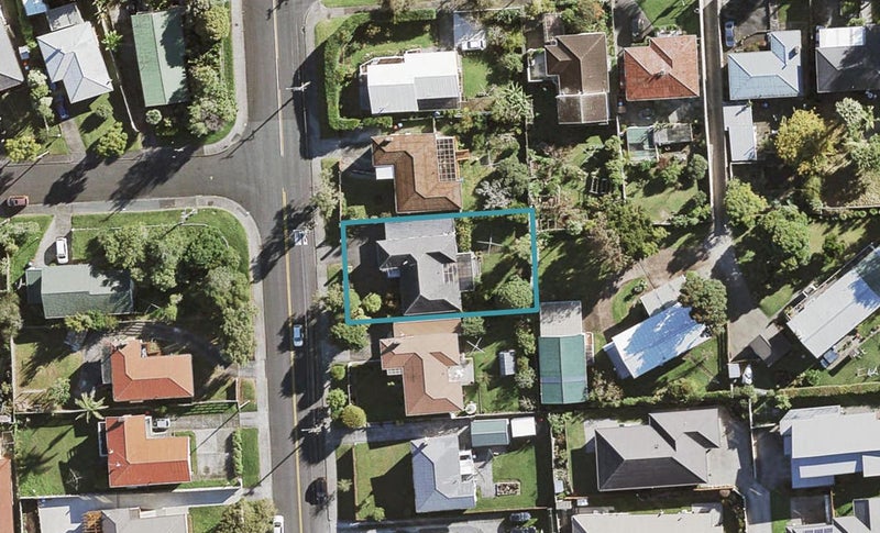 62 Whitney Street, New Windsor, Auckland - Carousel 1