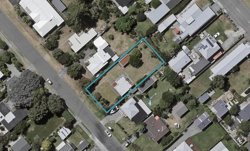 21 Rangihiroa Street, Waikanae Beach, Waikanae - Carousel 1