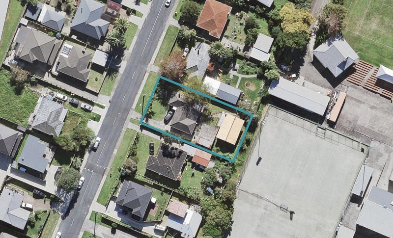 7 Vanguard Road, Kelston, Auckland - Carousel 1