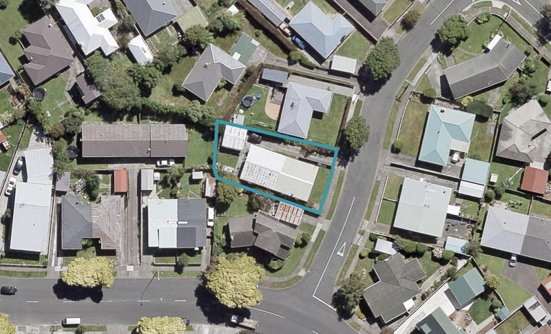 2/37 Foster Street, Taita, Lower Hutt - Carousel 1