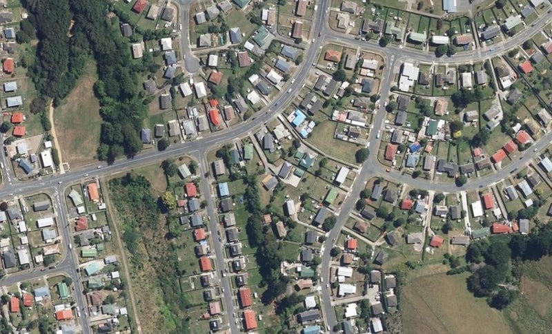 130 Warspite Avenue, Waitangirua, Porirua - Carousel 1