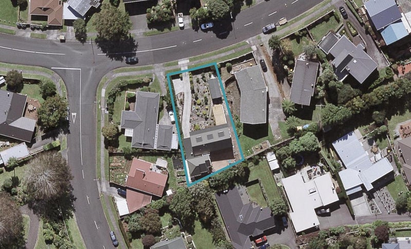 185 Govett Avenue, Frankleigh Park, New Plymouth - Carousel 1