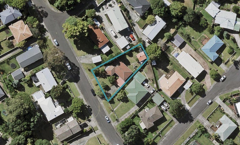 13 Sequoia Place, Sunnynook, Auckland - Carousel 1