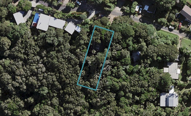 5 Woollams Road, Onetangi, Waiheke Island - Carousel 1