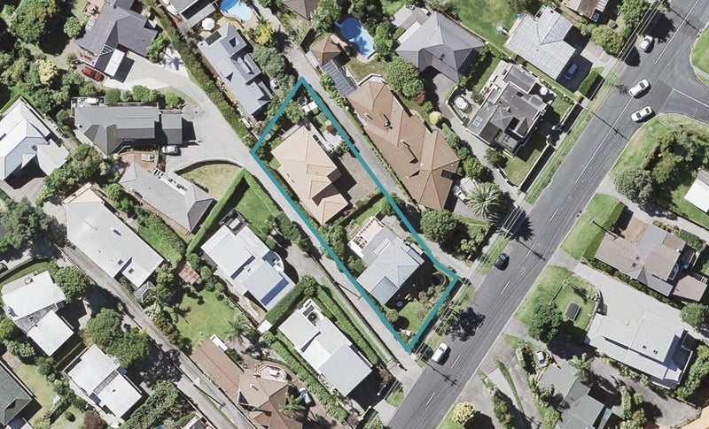 2/85 Kowhai Road, Mairangi Bay, Auckland - Carousel 1