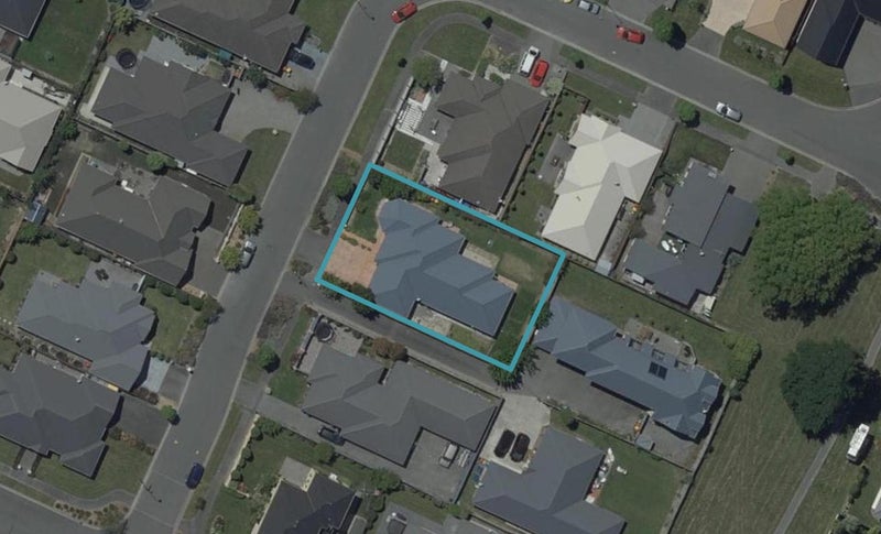 10 Cunneen Place, Aidanfield, Christchurch - Carousel 1