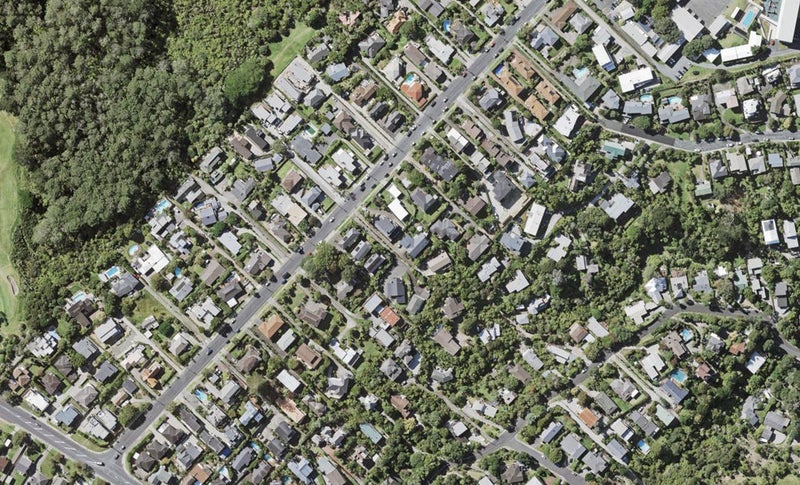 37 Aberdeen Road, Castor Bay, Auckland - Carousel 1