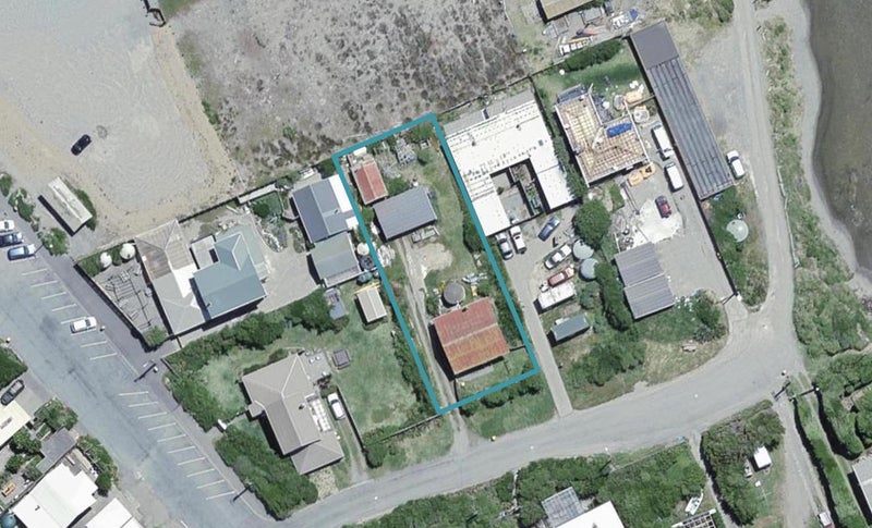 3 Estuary Street, Karori - Carousel 1