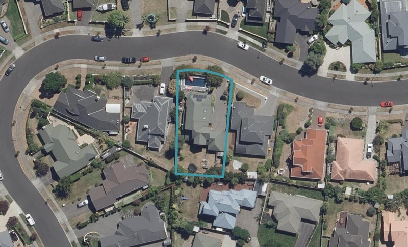 32 Keswick Crescent, Huntington, Hamilton - Carousel 1