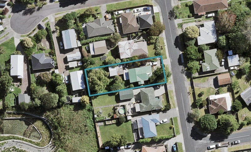 13 Ranui Avenue, Ranui, Auckland - Carousel 1
