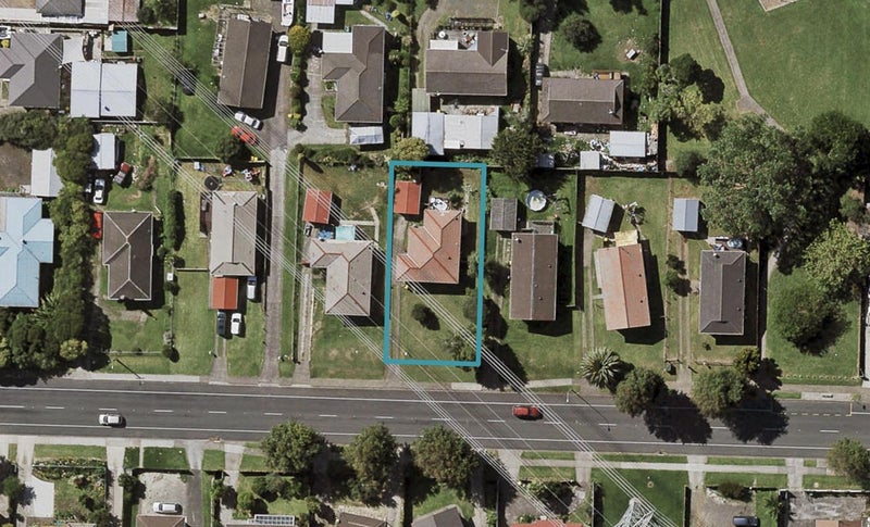 60 Flat Bush Road, Clover Park, Auckland - Carousel 1