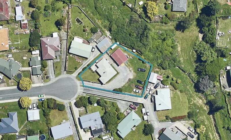 8 Peter Place, Mangakakahi, Rotorua - Carousel 1