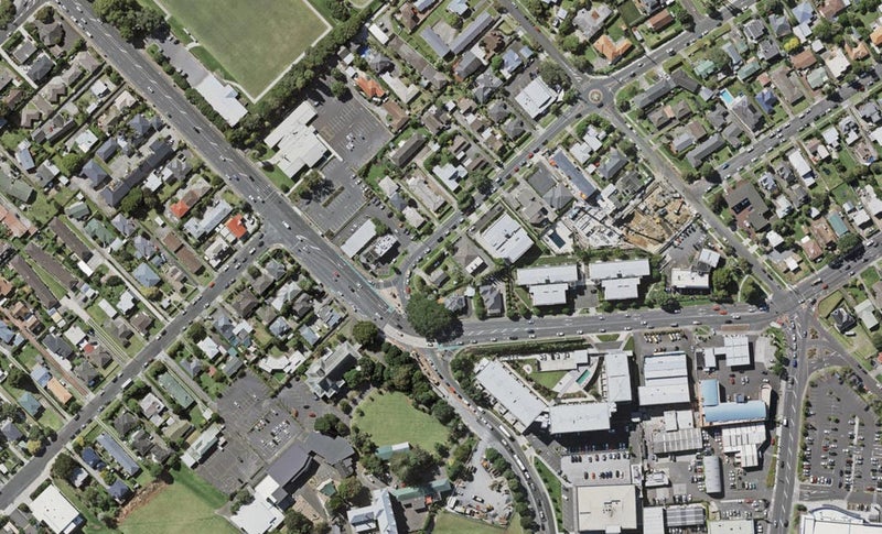 1/70 Killarney Street, Takapuna, Auckland - Carousel 1